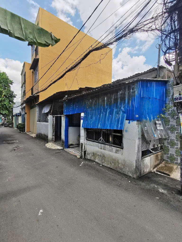 nhà tặng đất bán